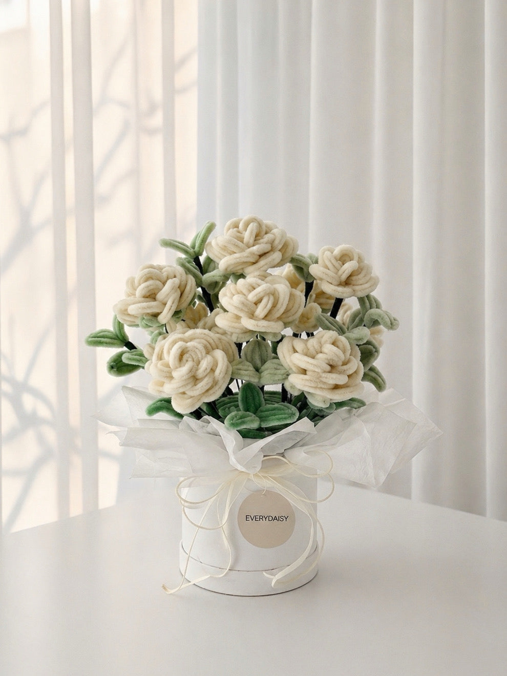 Rose Arrangement – Ivory Classic