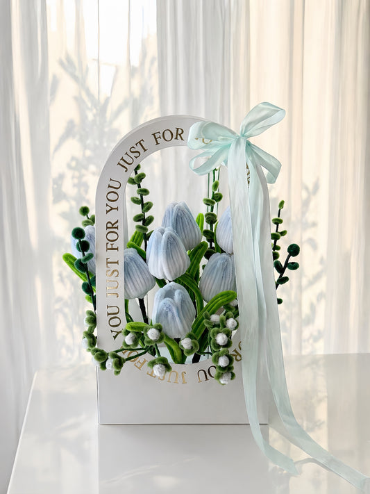 Tulip Gift Basket – Sky Blue